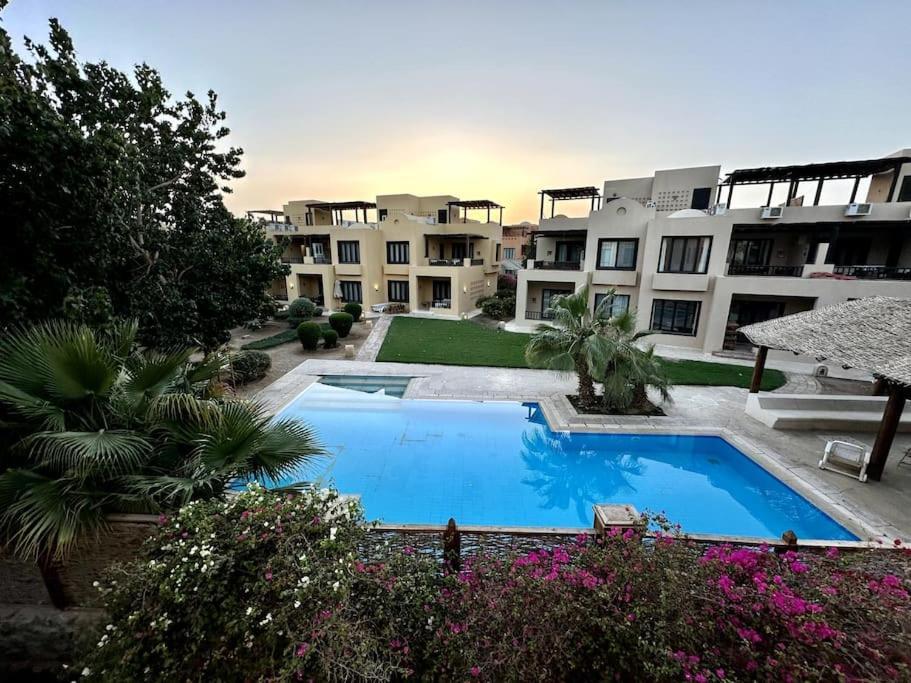 2 Bedroom Condo, With Pool, And Beach & Lagoon Access Hurghada Exterior foto